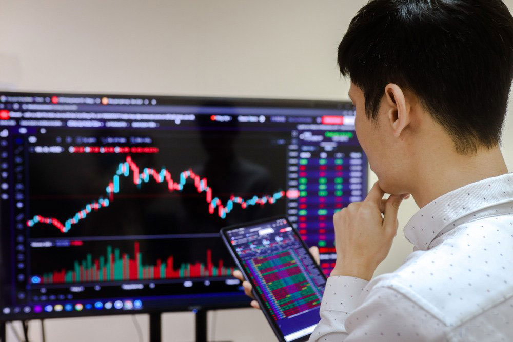 Nhận định chứng khoán 21/10: VN-Index có thể tiếp tục giảm, kiểm định vùng hỗ trợ 1.600 điểm