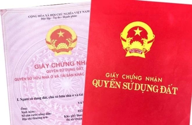 Sổ đỏ mẫu mới cho phép nhiều người cùng đứng tên Sổ đỏ mẫu mới cho phép nhiều người cùng đứng tên
