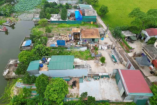 Có được xây nhà trên đất vườn không? – Hiểu đúng để tránh bị phạt và mất quyền chuyển mục đích sử dụng Có được xây nhà trên đất vườn không? – Hiểu đúng để tránh bị phạt và mất quyền chuyển mục đích sử dụng