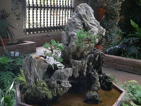 Đặt hòn non bộ ở đâu để tránh hao tài – bí quyết phong thủy cho nhà vượng khí, tài lộc ổn định Đặt hòn non bộ ở đâu để tránh hao tài – bí quyết phong thủy cho nhà vượng khí, tài lộc ổn định