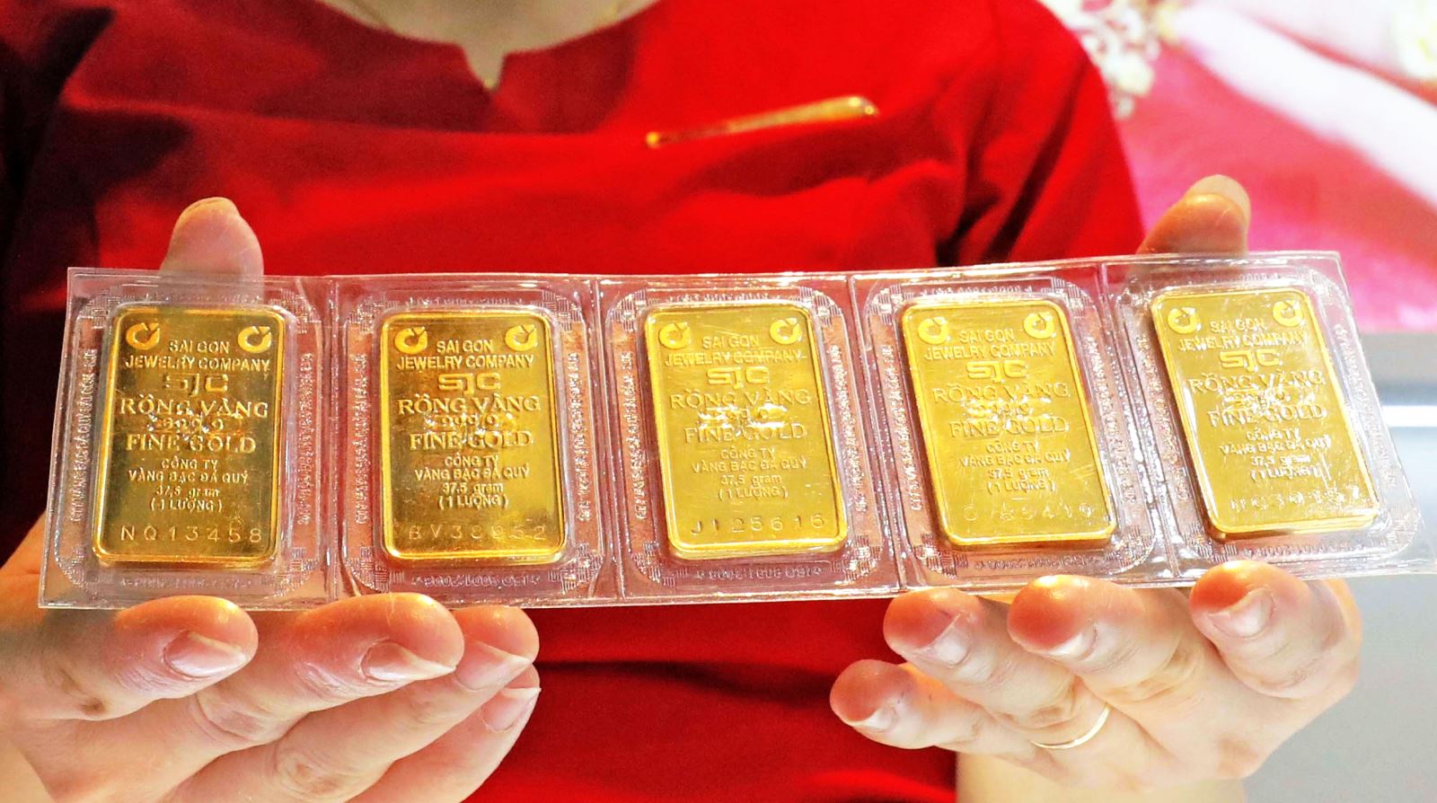 Giá vàng sáng 26/3 tăng hay giảm sau vụ BTMC Giá vàng sáng 26/3 tăng hay giảm sau vụ BTMC