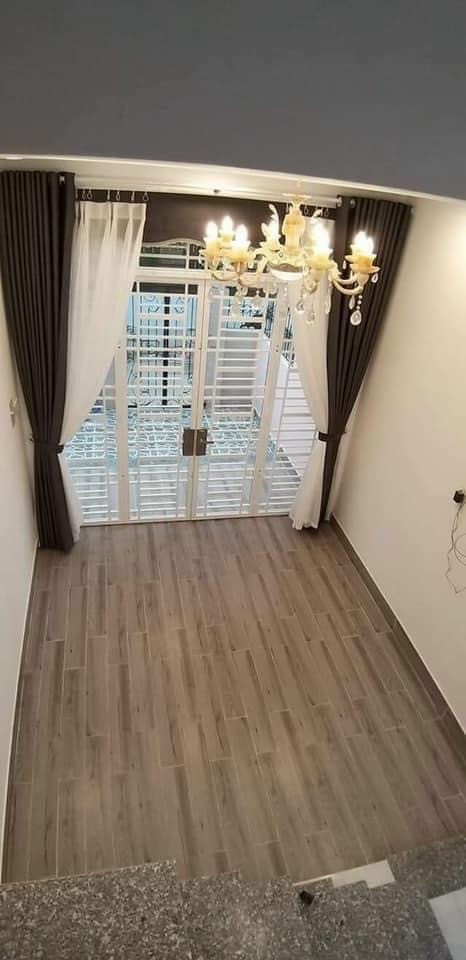 Cho thuê nhà tại Phước Long A, quận 9 giá 8tr/tháng