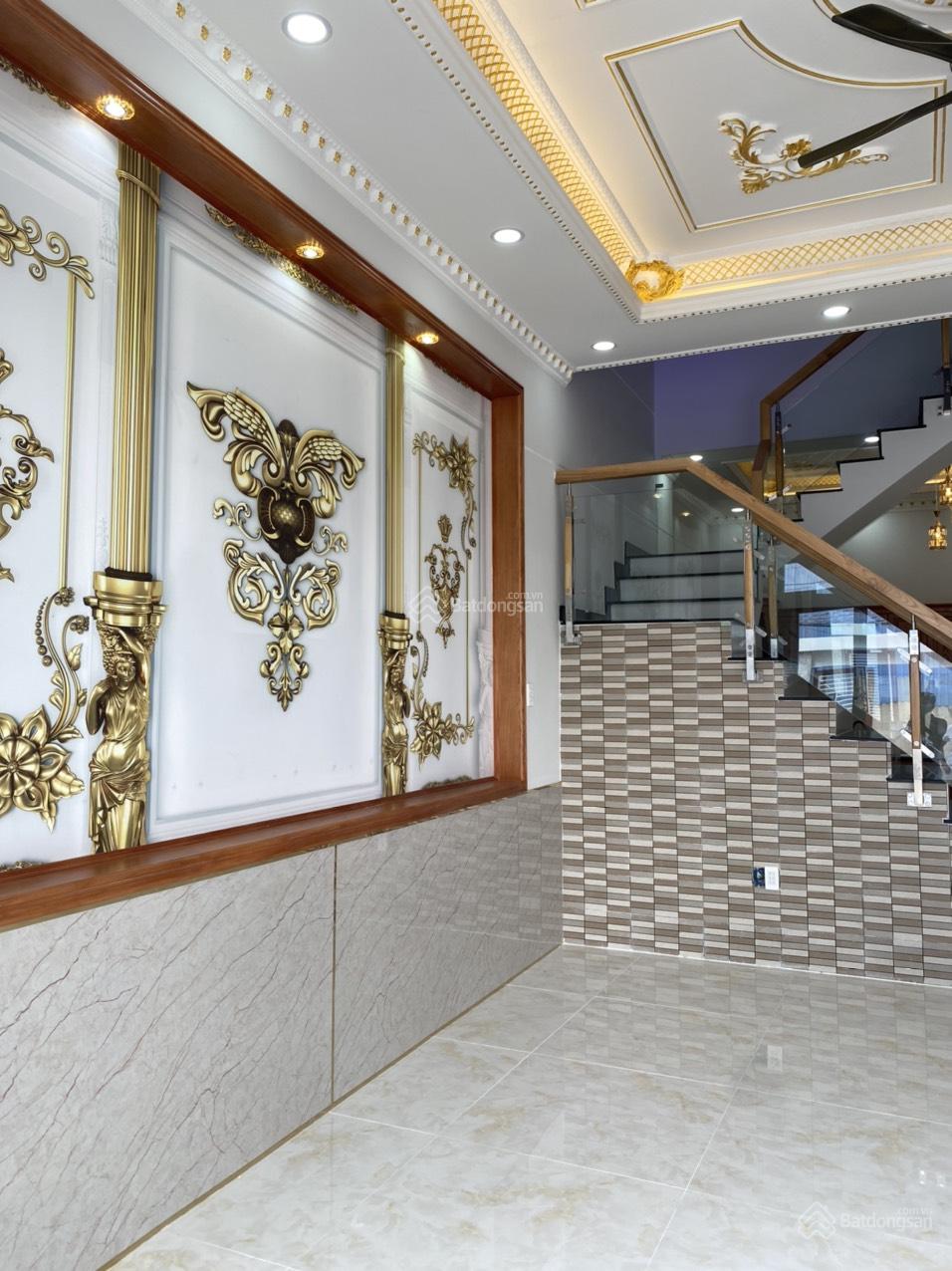 Bán nhà 2 lầu 1 trệt gần cao tốc Mỹ Phước Tân Vạn