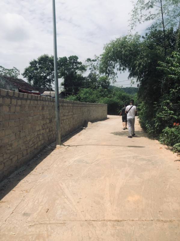 Bán nhanh lô đất Sổ đỏ Hà Nội DT 300m giá 4,2tr/m2 vượng khí tài lộc