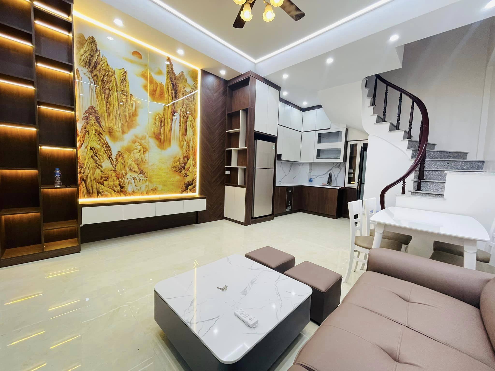Bán nhà Tân Mai :30m2 x 4tầng , MT 4.1, giá chào 4 tỉ