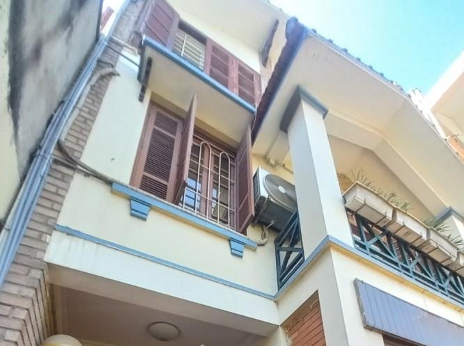 Bán gấp căn nhà mặt phố vị trí đẹp quận Long Biên, Hà Nội