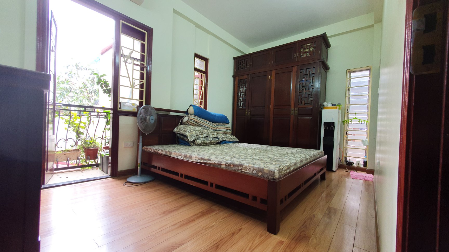 Cần bán nhà riêng Mễ Trì Hạ 48m2 giá 5.5 tỷ