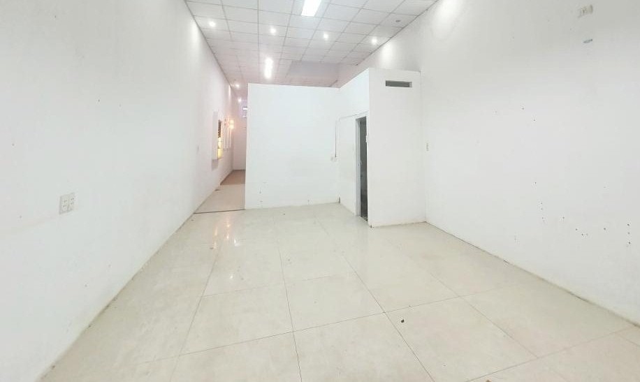 Bán nhanh nhà mặt phố Quảng Ngãi giá cực kì tốt diện tích 90m2