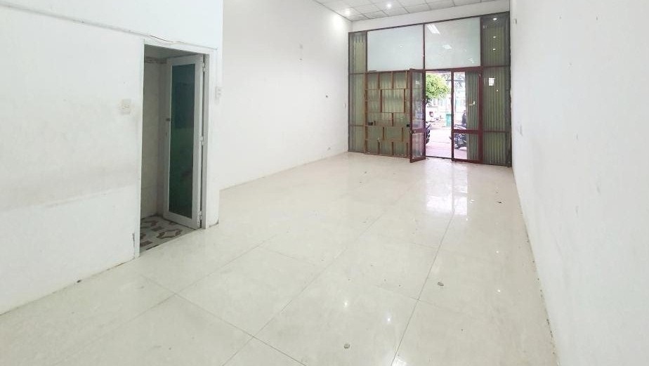 Bán nhanh nhà mặt phố Quảng Ngãi giá cực kì tốt diện tích 90m2