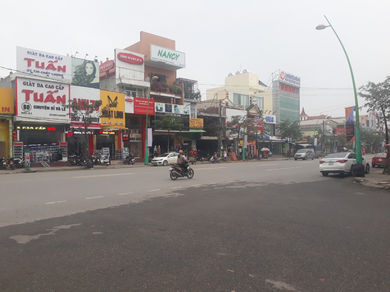 Bán nhanh căn nhà phố phường 1, Đông Hà, Quảng Trị giá rẻ