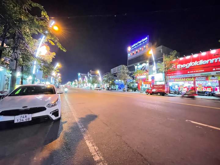 Bán nhanh căn nhà phố phường 1, Đông Hà, Quảng Trị giá rẻ