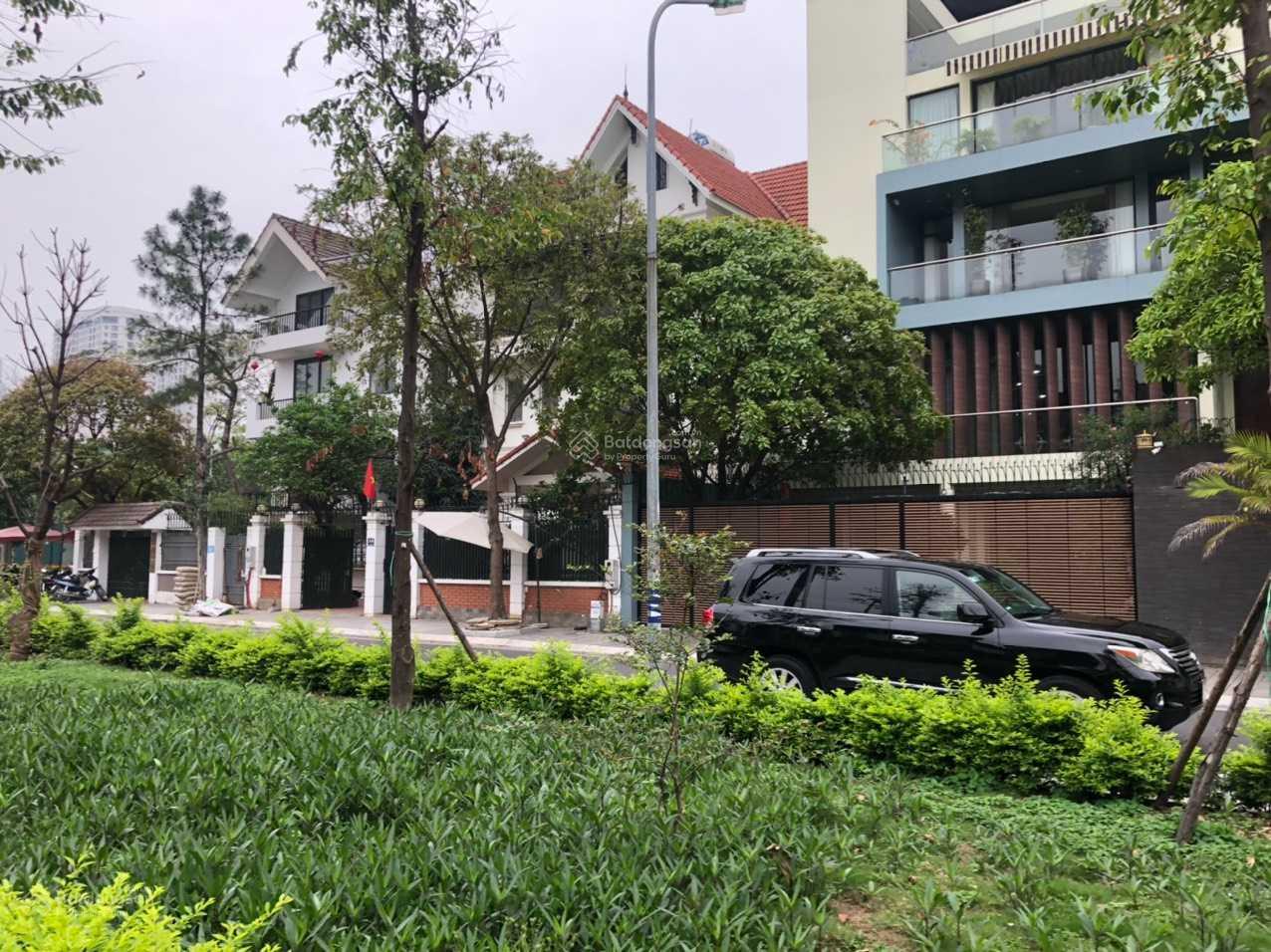 CHÍNH CHỦ CẦN BÁN CĂN BIỆT THỰ DIỆN TÍCH 200M2 KHU ĐÔ THỊ MỚI YÊN HÒA GIÁ 44 TỶ