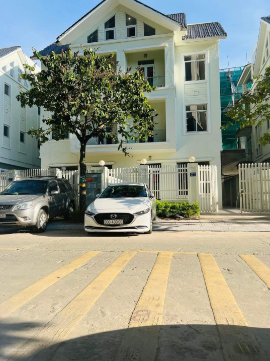 CẦN TIỀN NÊN BÁN GẤP BIỆT THỰ SONG LẬP GELEXIMCO 155M2 GIÁ 22,23 TỶ