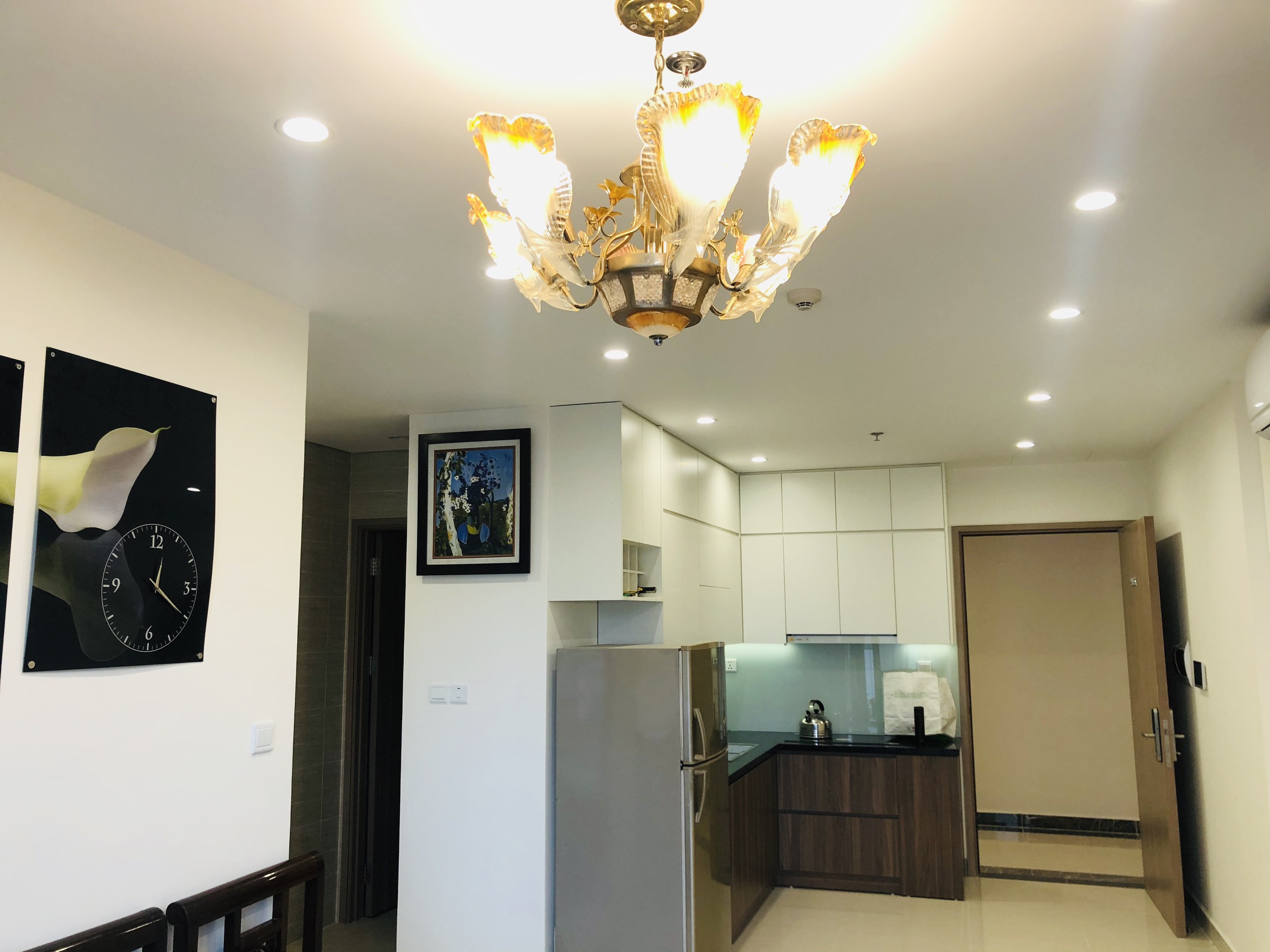 Chính chủ cho thuê căn hộ 2PN full đồ tại Vinhomes Smart City giá chỉ 8,5 triệu/tháng