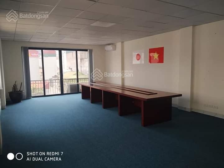 Cho thuê văn phòng tại số 21 Thọ Tháp và số 3 Duy Tân chính chủ giá 21,5 triệu/tháng