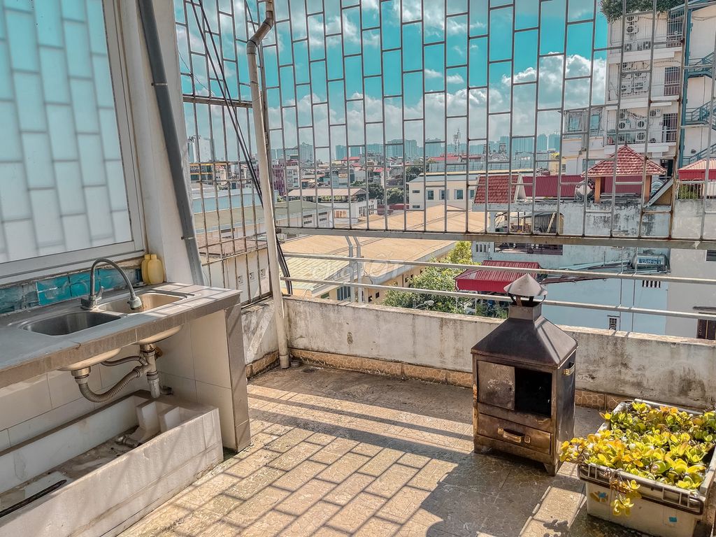 Chính chủ cần cho thuê nhà 6 tầng, diện tích 30m2 ngay đường Nguyễn Văn Trỗi giá 16 triệu/tháng