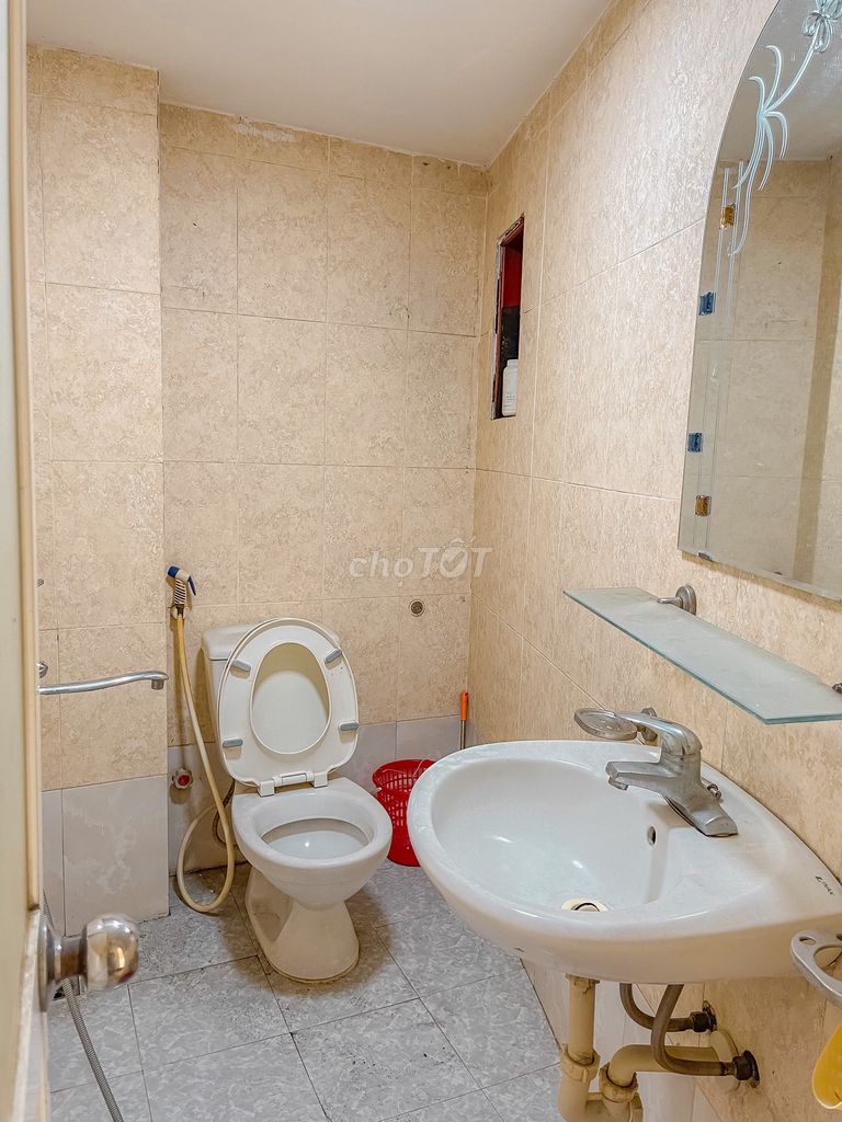 Chính chủ cần cho thuê nhà 6 tầng, diện tích 30m2 ngay đường Nguyễn Văn Trỗi giá 16 triệu/tháng