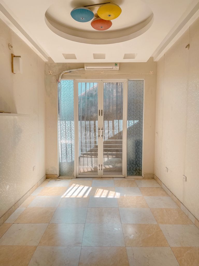 Chính chủ cần cho thuê nhà 6 tầng, diện tích 30m2 ngay đường Nguyễn Văn Trỗi giá 16 triệu/tháng