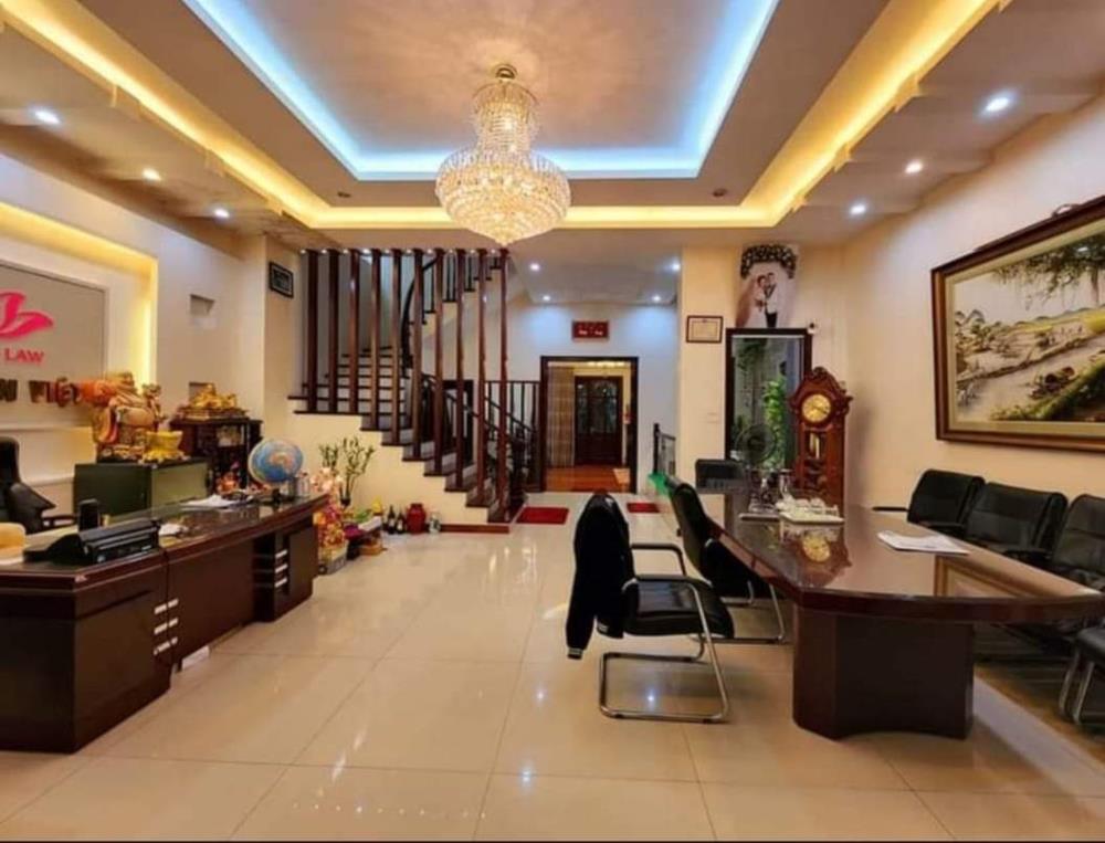 Cần bán gấp nhà 3 tầng 50m2, MT 5m tại Văn Phú. Khu vực trung tâm Văn Phú Quận Hà Đông