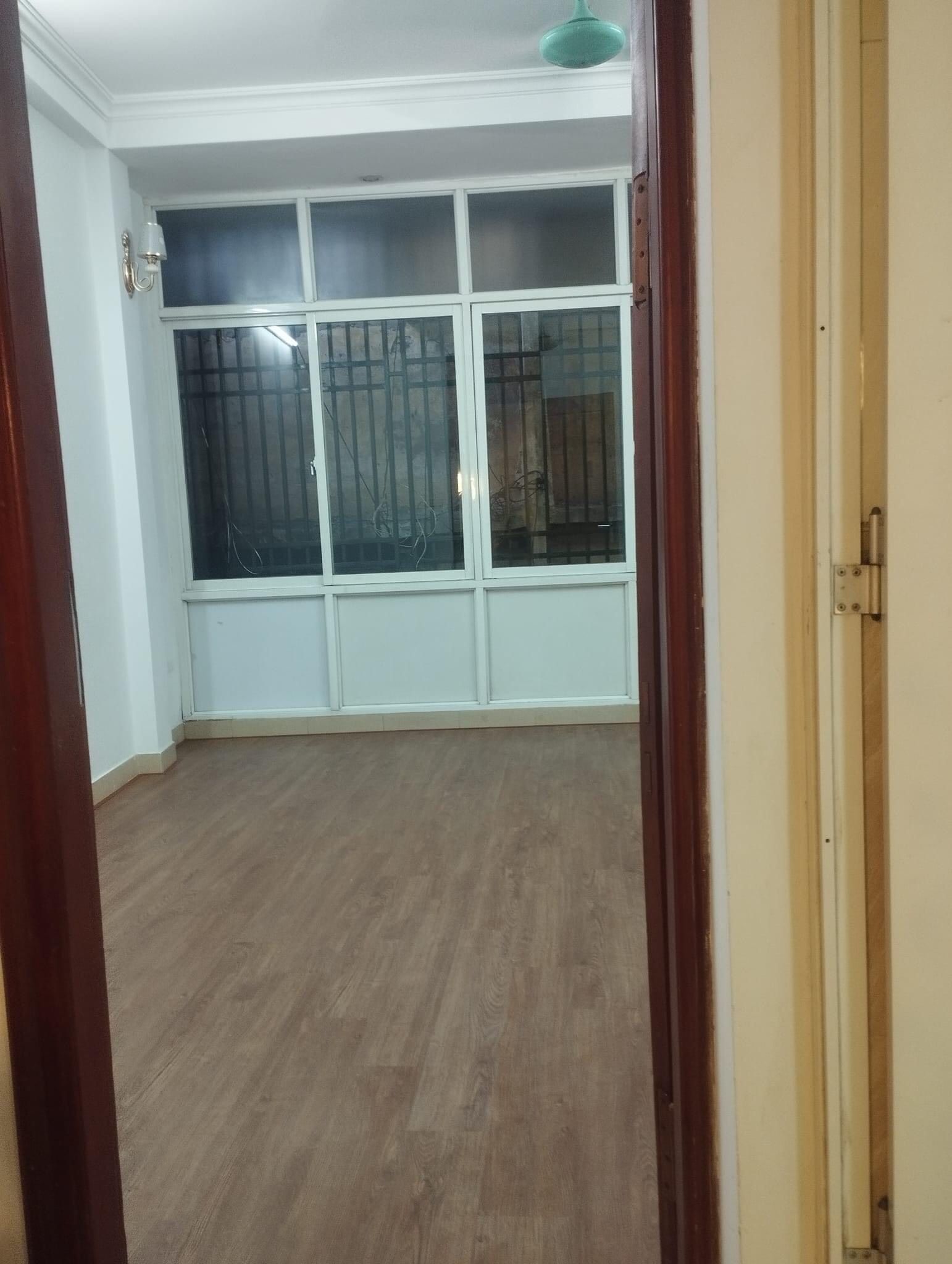 Chính chủ cần bán nhà 5 tầng tại Tôn Đức Thắng - Đống Đa giá 3,25 tỷ