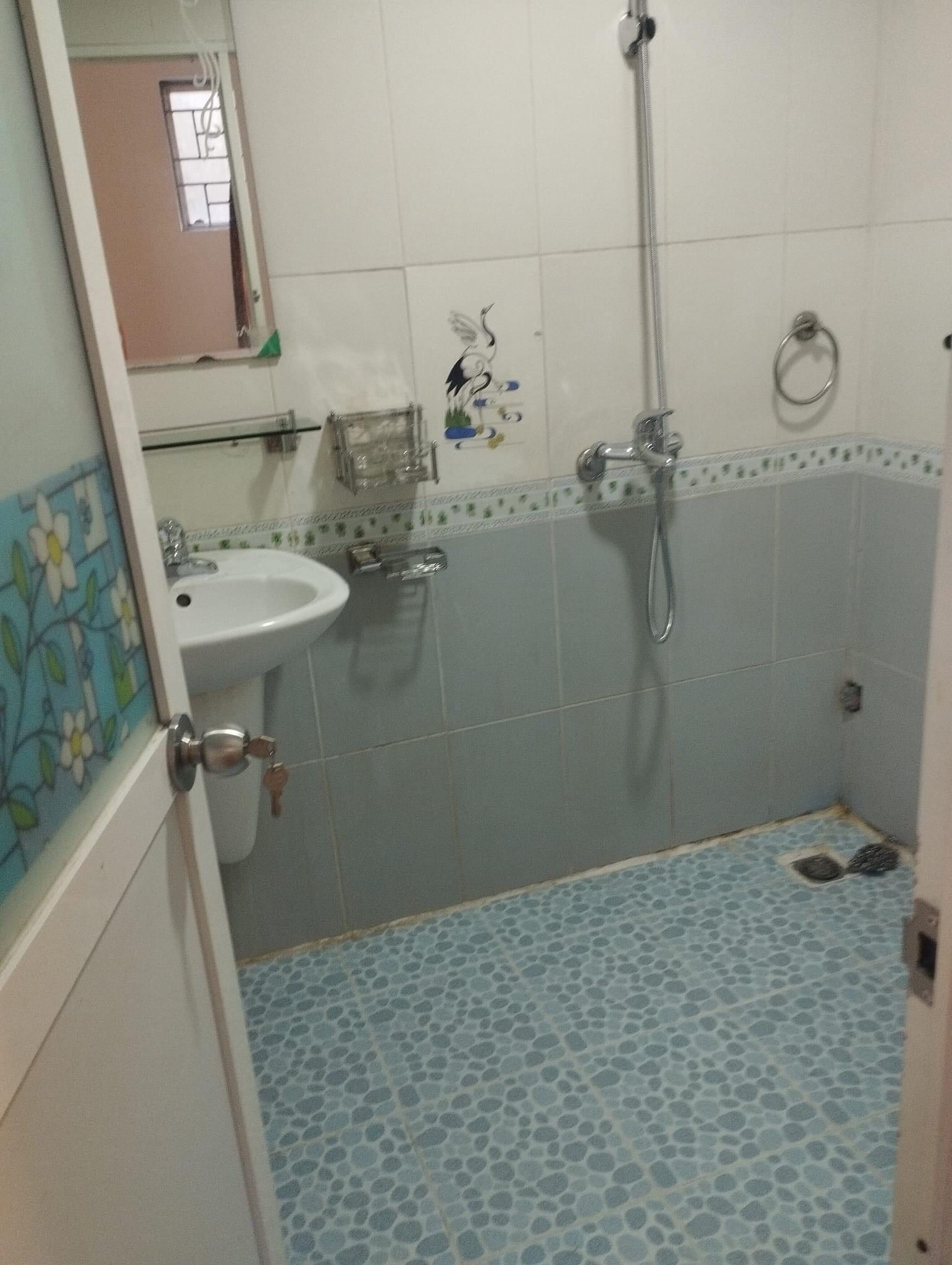 Chính chủ cần bán nhà 5 tầng tại Tôn Đức Thắng - Đống Đa giá 3,25 tỷ