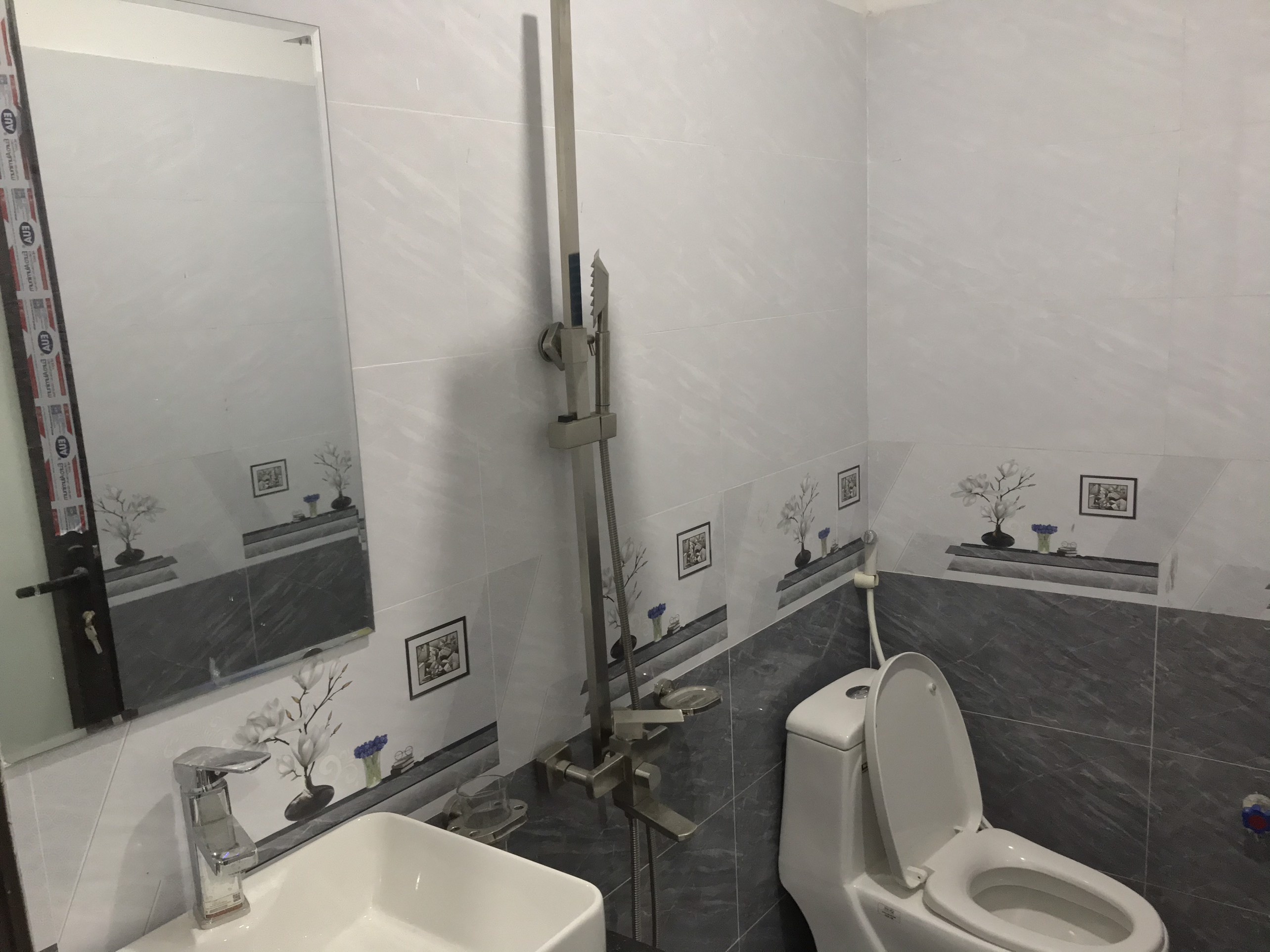 Chính chủ cần bán gấp nhà 4 tầng + 1 tum 30m2 ngay tại trung tâm Vân Canh, Hoài Đức. Giá 2,77 tỷ