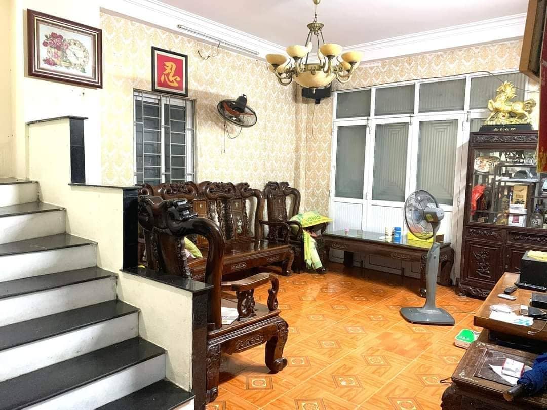 Bán nhà 45m2 ngay đường An Dương Vương, quận Tây Hồ. Giá chỉ 3,6 tỷ