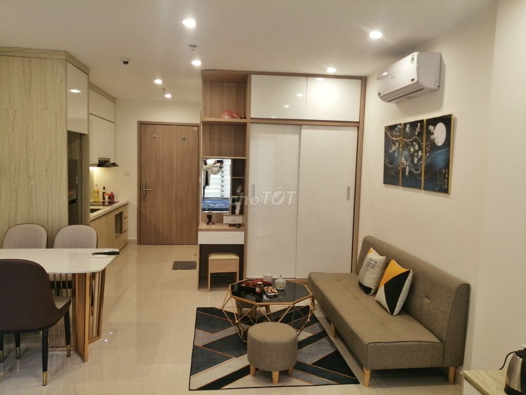 Chính chủ cho thuê căn hộ Studio diện tích 33m2 chỉ từ 5 triệu/ tháng ngay tại Vinhomes Smart City