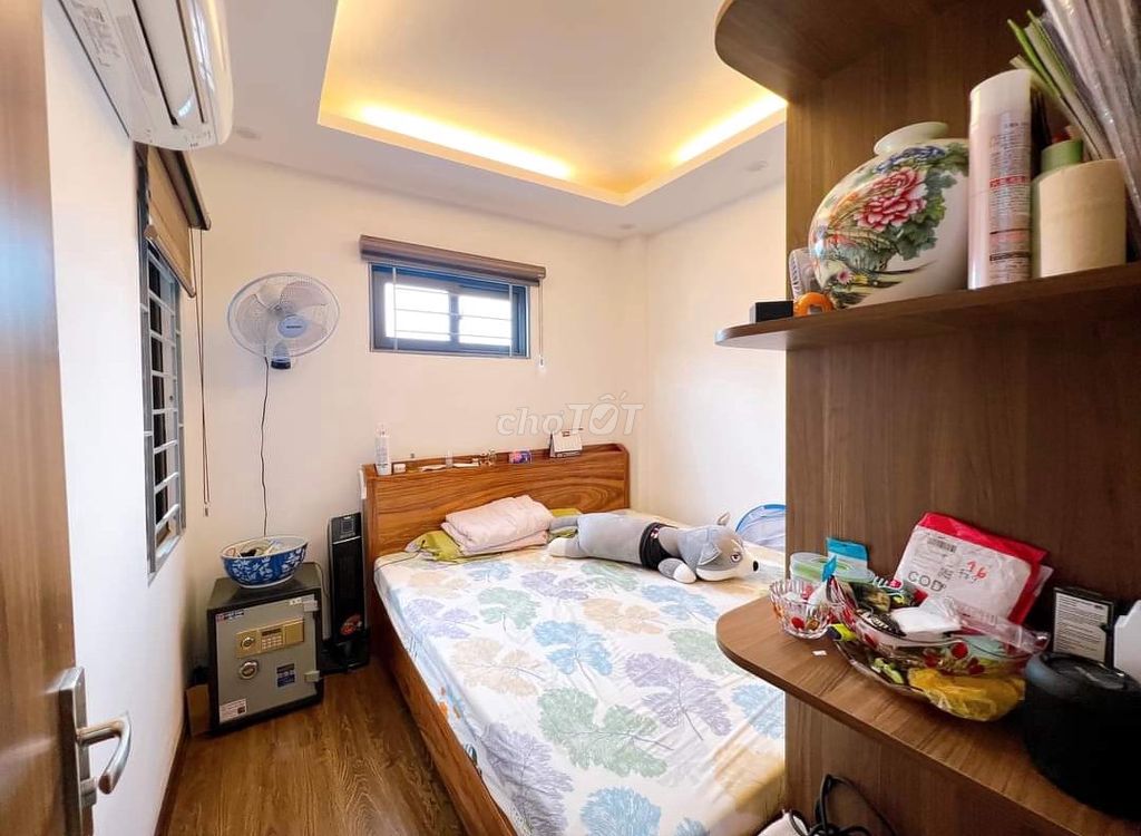 Cần bán gấp chung cư Nguyễn Chí Thanh diện tích 50m2 giá 1,25 tỷ