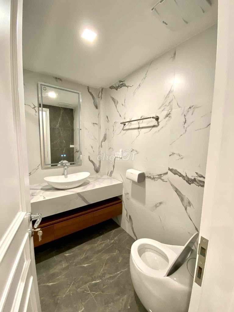 Chính chủ cần bán gấp nhà Nguyễn Lương Bằng. Diện tích 24m2 - 2.2 tỷ