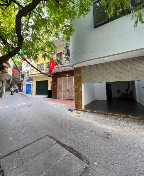 Chính chủ cho thuê nhà  4 tầng DT40m2 , tại đường Hoàng Hoa Thám giá 13 triệu/tháng
