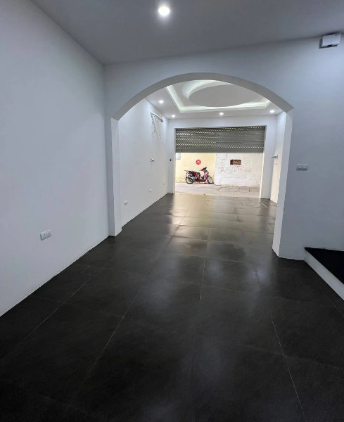 Chính chủ cho thuê nhà  4 tầng DT40m2 , tại đường Hoàng Hoa Thám giá 13 triệu/tháng