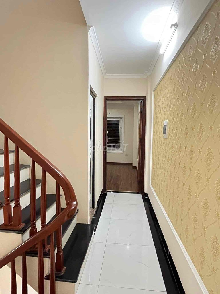 Cần bán nhà mới xây 4 tầng 38m2 tại ngõ 299 Đại Mỗ. Giá 3,7 tỷ