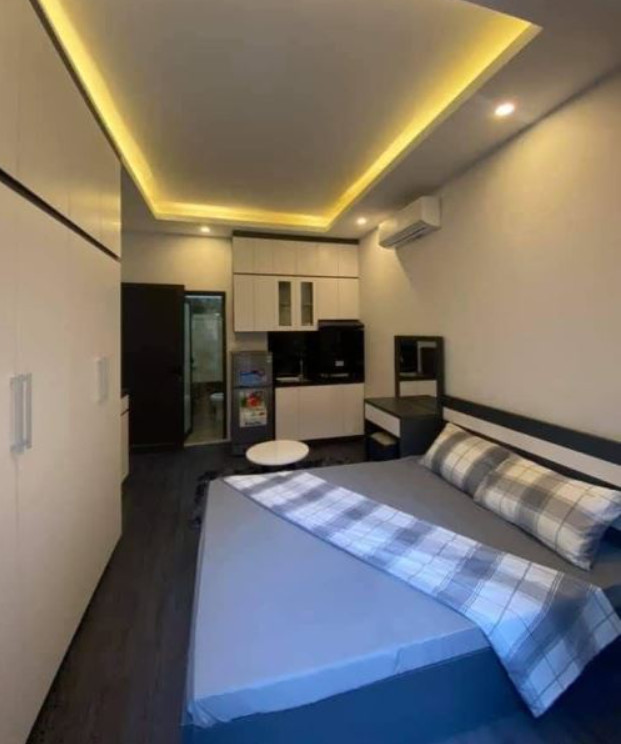 Chính chủ cần bán CCMN 8 tầng có thang máy, diện tích 100m2. Giá 13,5 tỷ