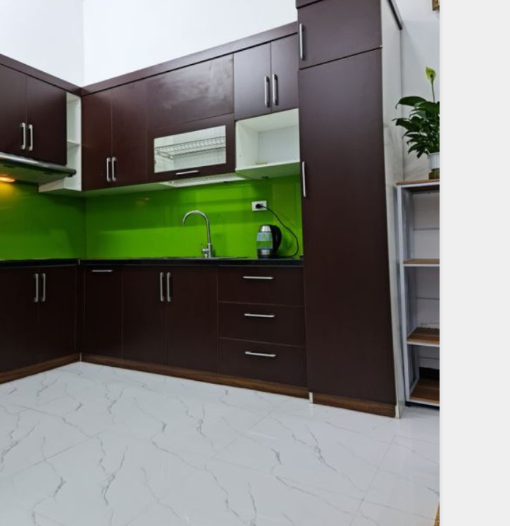Bán nhanh tòa nhà ven hồ Tây 40m2, lô góc có 7 tầng thang máy. Giá 13,8 tỷ