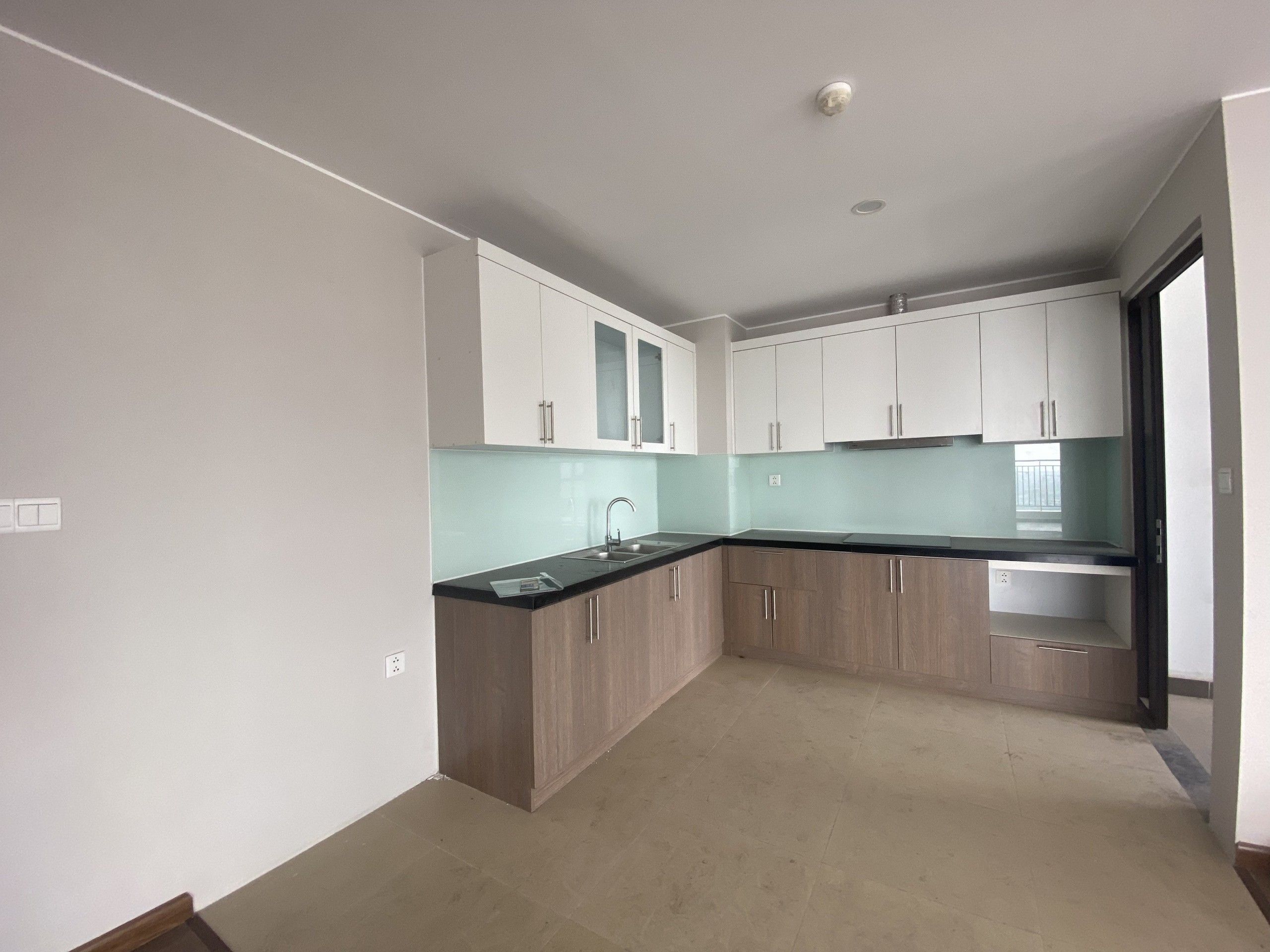 Bán căn góc 3PN 168m2, view nội khu Ciputra tại Udic Westlake, vào ở ngay