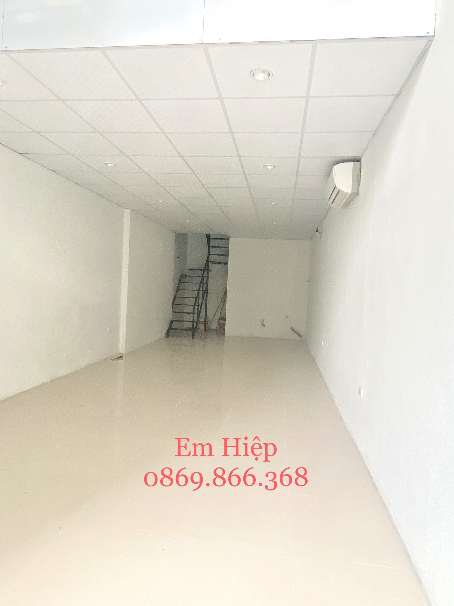 Chính chủ cần bán lô kiot IEC, shophouse chân đế IEC, S: 35m2, có sổ, dự án  IEC Tứ Hiệp, Thanh Trì