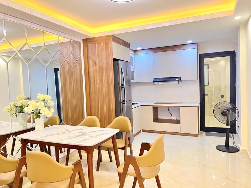 Chính chủ cần bán gấp nhà nay trung tâm Mỹ Đình lô góc với 2 mặt thoáng, diện tích 42m2 giá 4,45 tỷ