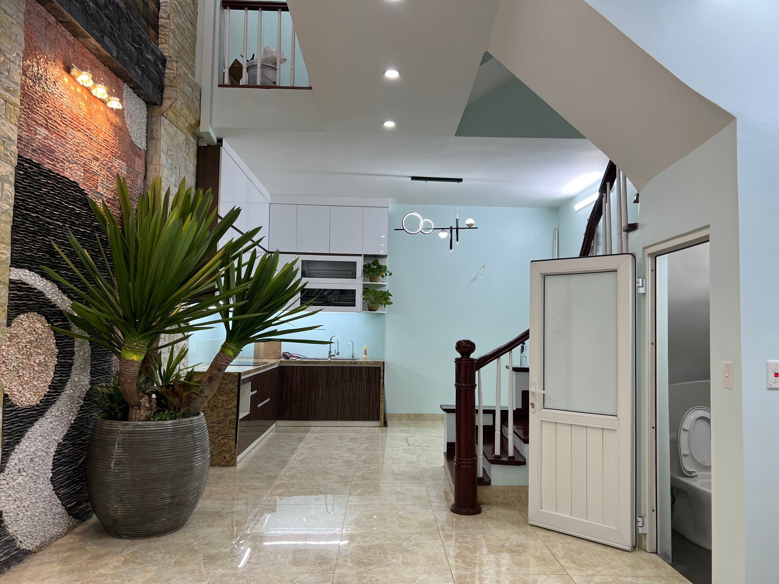 Cần bán gấp nhà 5 tầng đẹp long lanh diện tích 50m2 ngay tại Đống Đa giá 7,5 tỷ