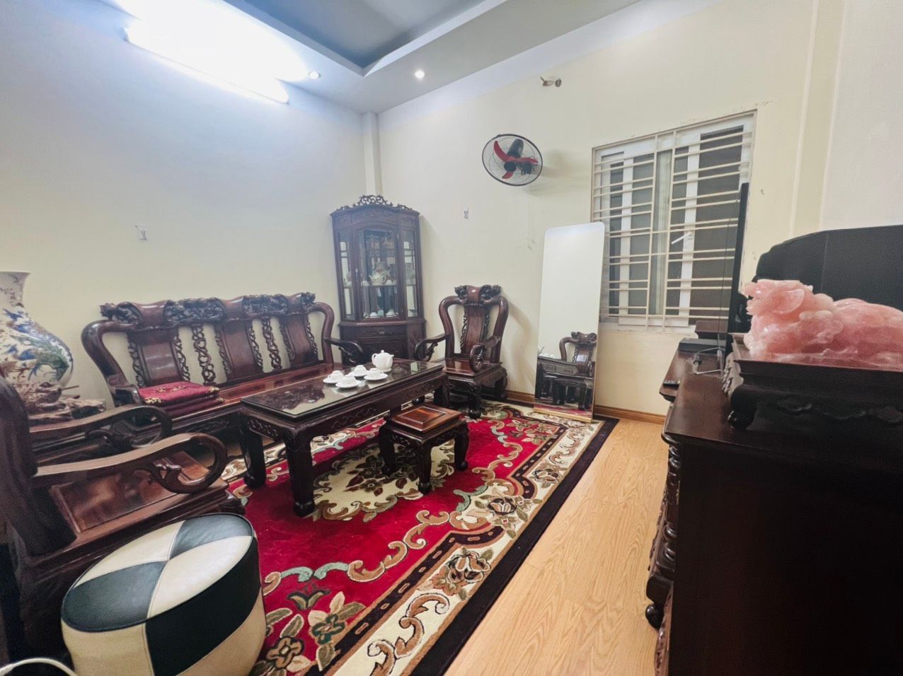 Cần tiền nên bán gấp nhà 5 tầng ngay Khúc Thừa Dụ - Cầu Giấy, diện tích 50m giá 11,2 tỷ