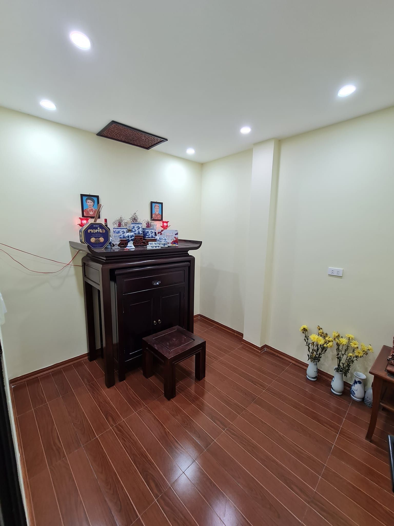 Cần bán nhà 4 tầng, diện tích 69m2 tại ngõ 58 Nguyễn Khánh Toàn, Cầu Giấy giá 6.5 tỷ