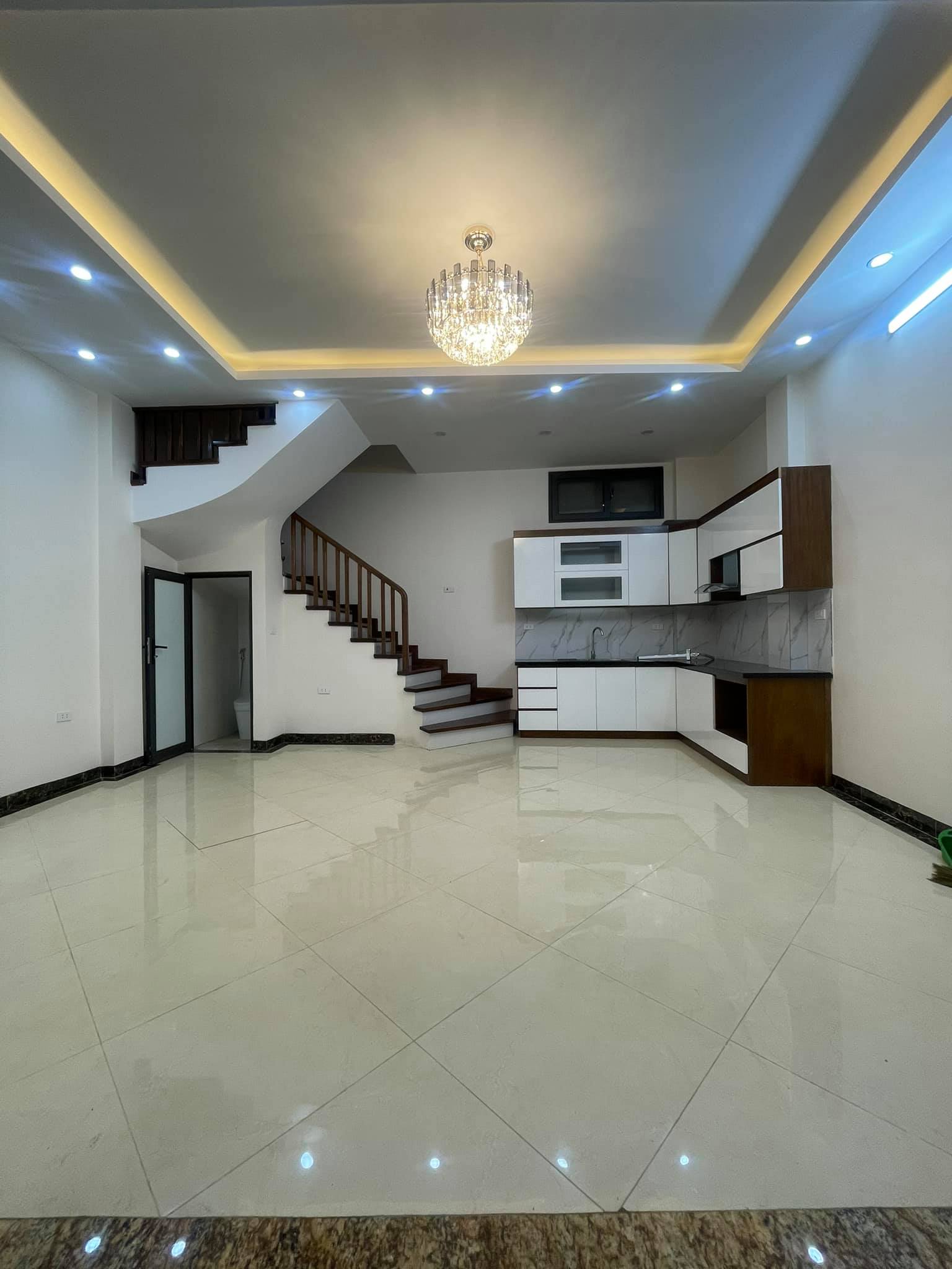 Chính chủ cần bán căn 50m2 giá 5.2 tỷ tại Cổ Nhuế, Bắc Từ Liêm
