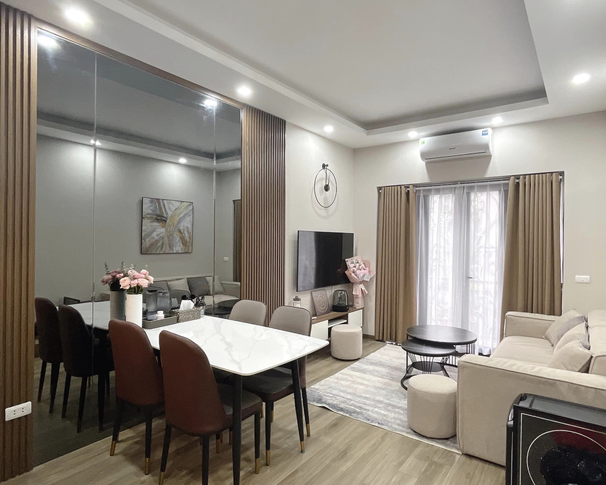 Chính chủ bán gấp nhà lô góc2 siêu đẹp tại Mễ Trì giá 6,1 tỷ