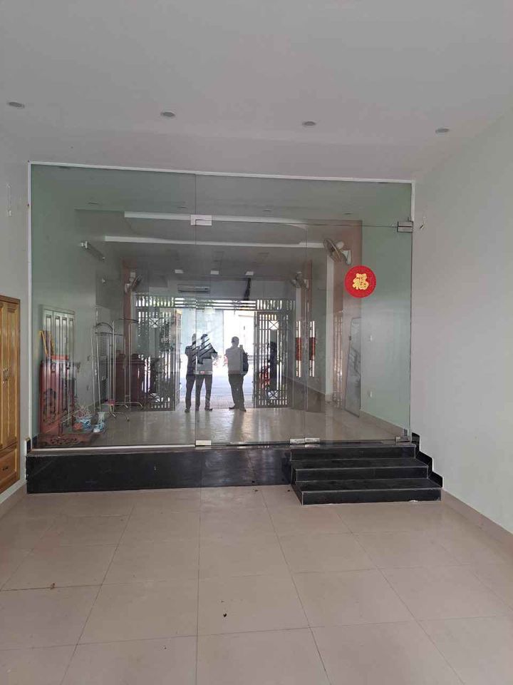 Cần cho thuê nhà tại Văn Phú, Phú La, Hà Đông. Có thể vừa ở vừa kinh doanh.