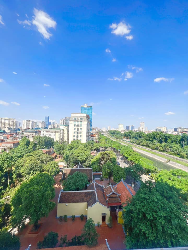 Chính chủ cần bán căn hộ chung cư ở ngay, vị trí thuận lợi, giá 2,9 tỷ