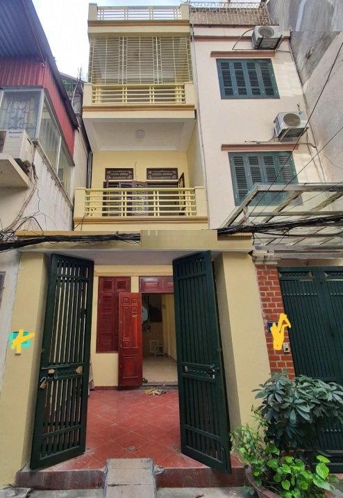 Cần cho thuê nhà Nguyễn Huy Tưởng, 55m2, giá 15triệu/tháng.