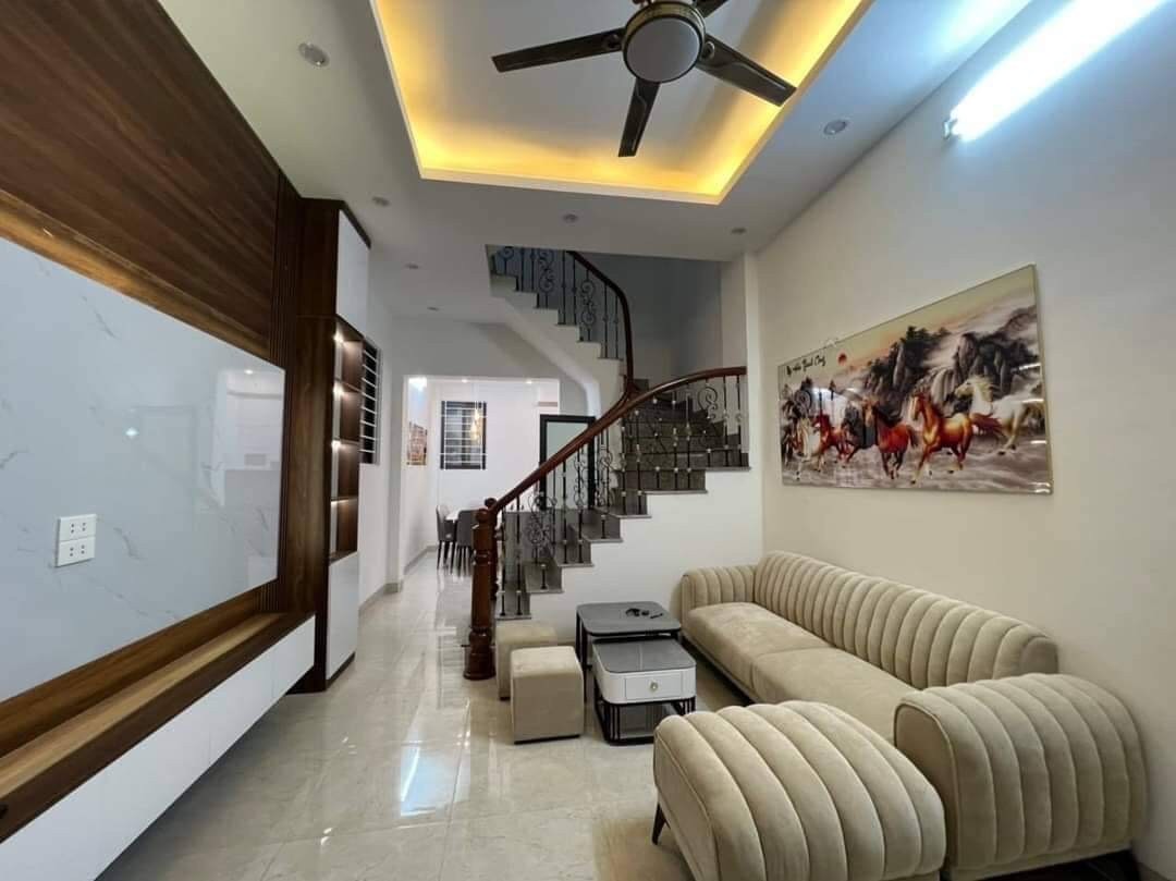 Chính chủ cần bán nhà gần mặt phố Đào Tấn 6 phòng ngủ giá 4 tỷ