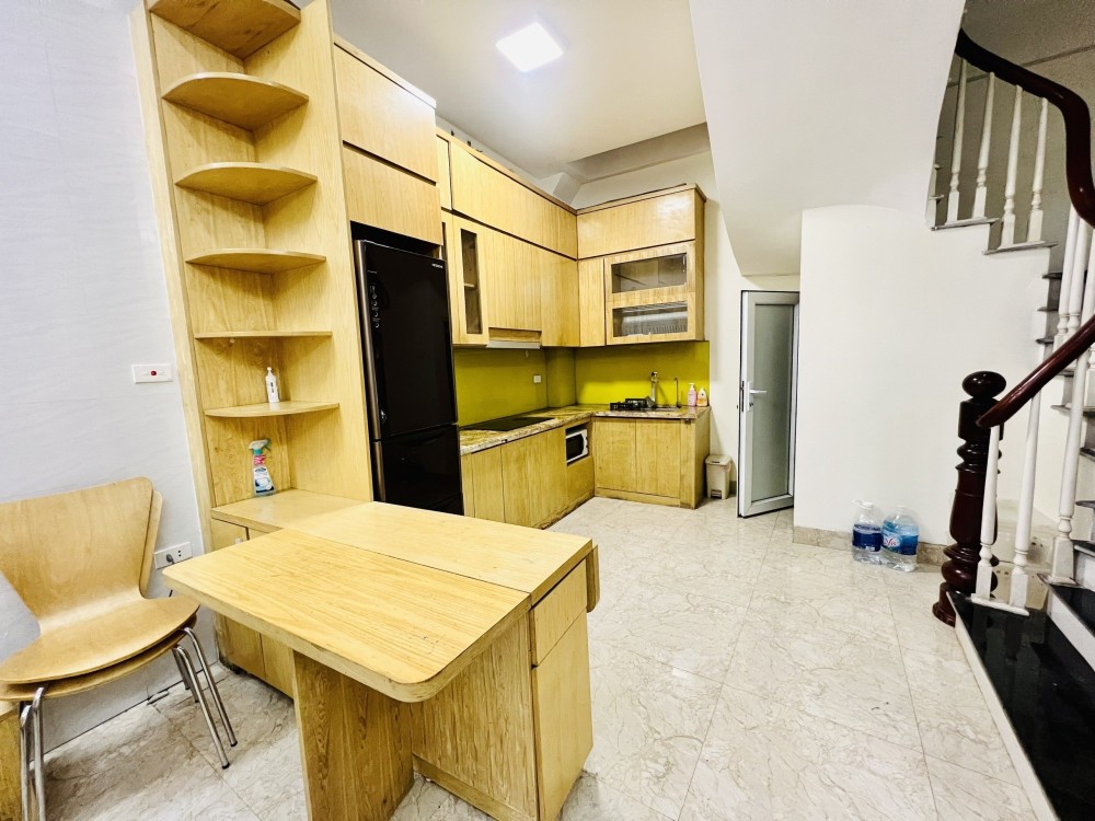 Chính chủ  cần bán gấp nhà 5 tầng tại Nguyễn Đức Cảnh