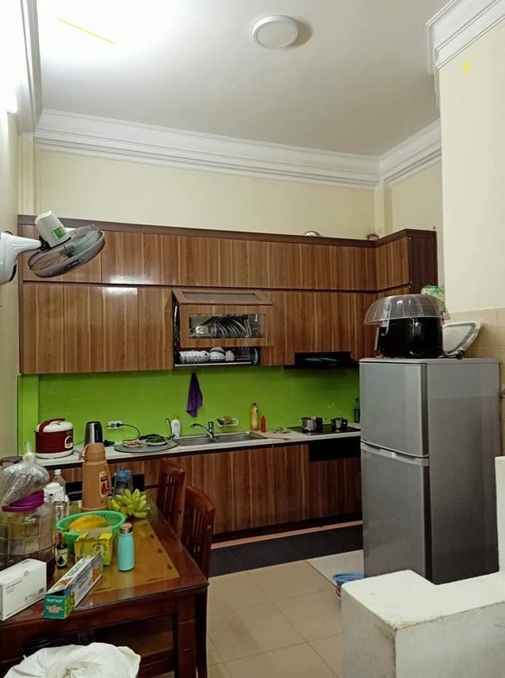 Chính chủ cần bán nhà 40m2 giá 4 tỷ tại Võng Thị, Ba Đình