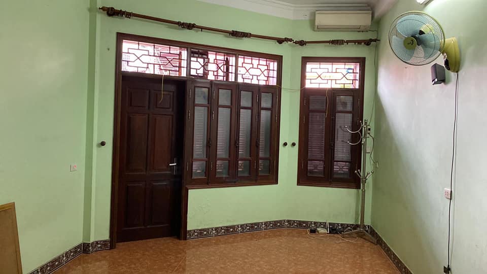 Cho thuê nhà phân lô đường Bạch Đằng, Quận Hai Bà Trưng. Diện tích 50m2 x 5 tầng, giá 12tr/tháng